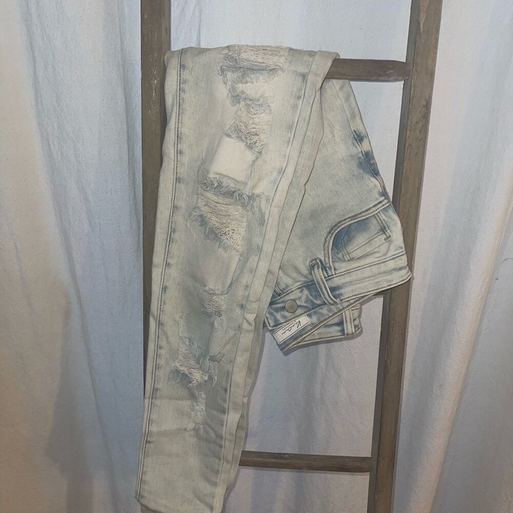 KanCan distressed skinny jeans, light washed